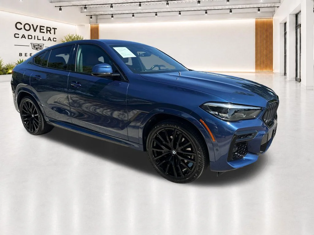 Used 2023 Blue BMW xDrive40i image 1