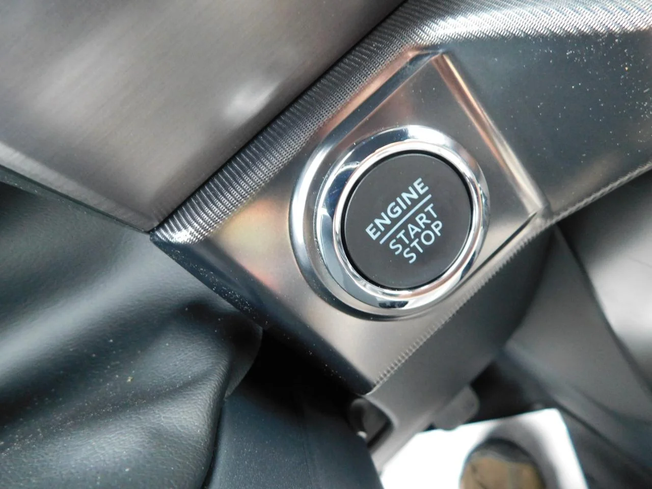 New 2026 Star White Metallic Tri-Coat Ford Platinum® image 36