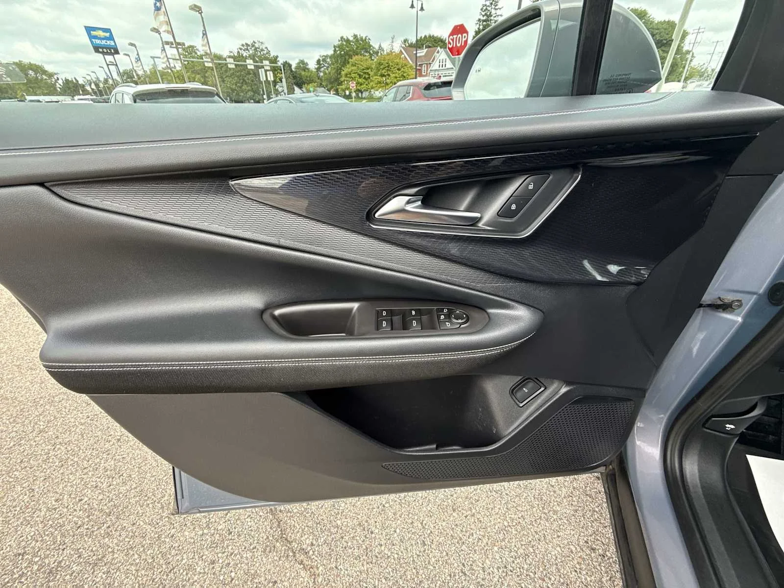 2024 Chevrolet Blazer EV LT - Photo 21