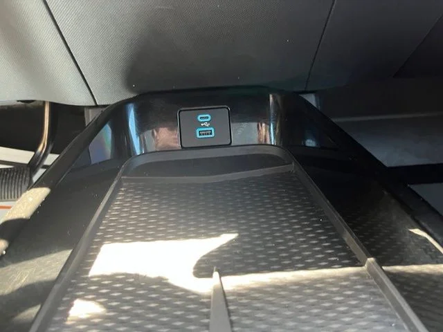 Used 2024 Blue Ford Premium image 37