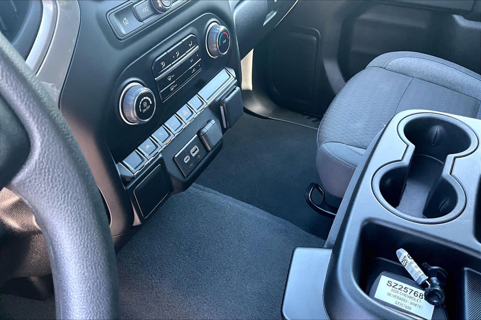 2025 Chevrolet Silverado 1500 Custom - Photo 16