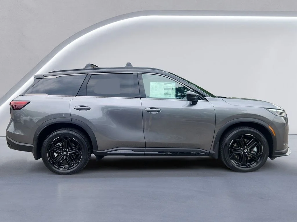 New 2027 2T GRPT SHDW INFINITI Sport AWD image 3