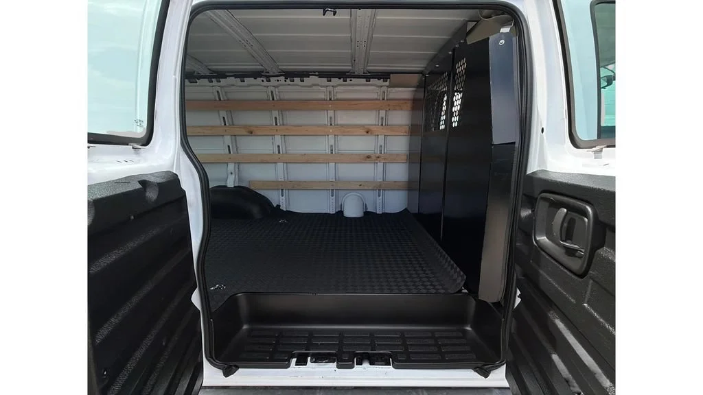 2025 Chevrolet Express Cargo Work Van - Photo 28
