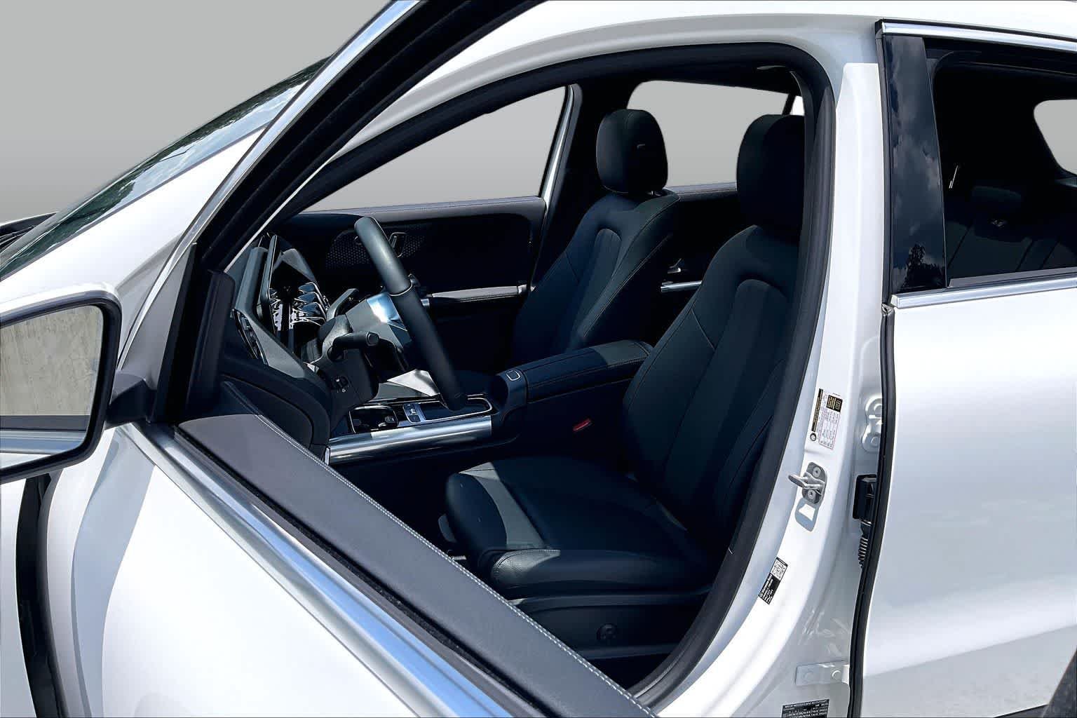 Used 2026 Polar White Mercedes-Benz GLA 250 image 8