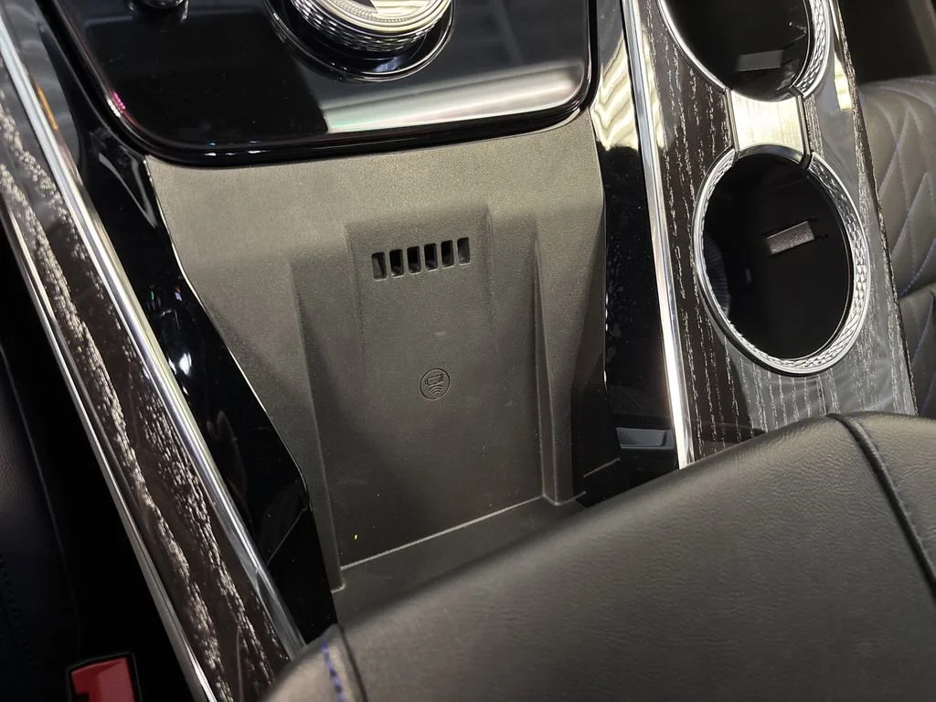 2025 Cadillac Escalade IQ Luxury 1 - Photo 41