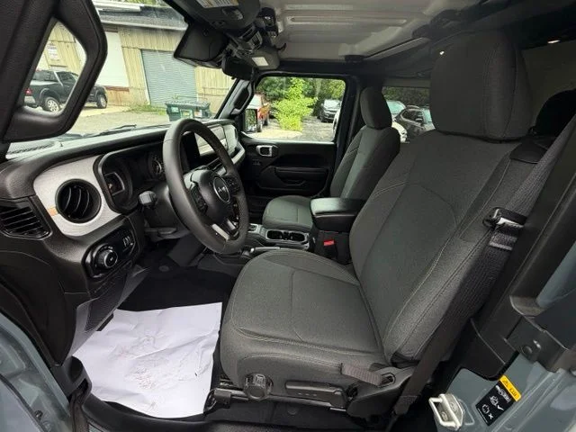 Used 2024 Gray Jeep Sport S image 10