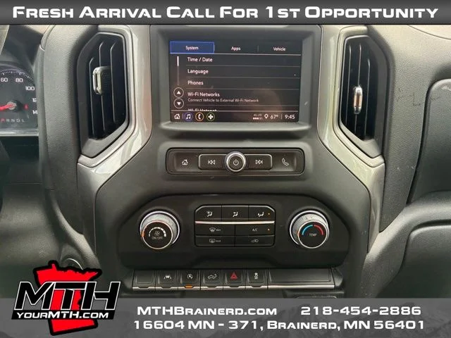 Used 2023 Black Chevrolet Custom image 12
