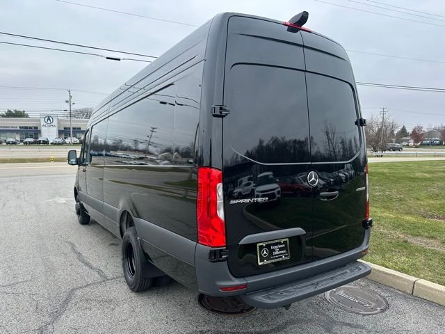 New 2026 Jet Black Mercedes-Benz 4500 image 3