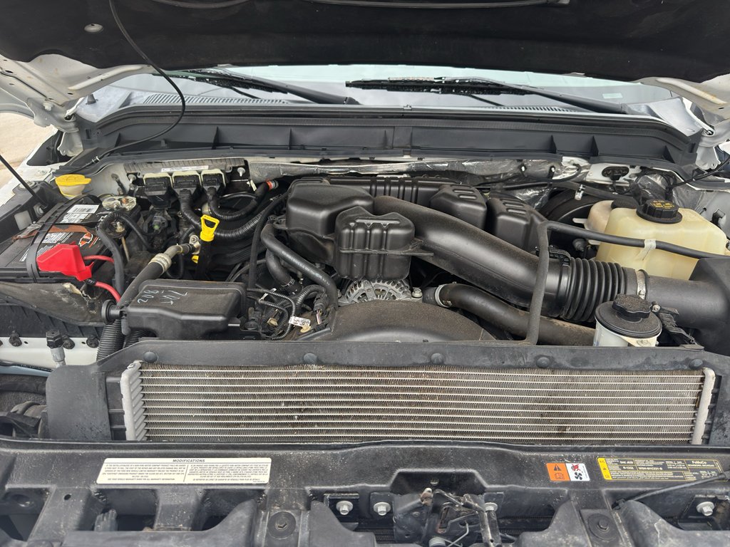 Used 2015 White Ford Lariat image 36