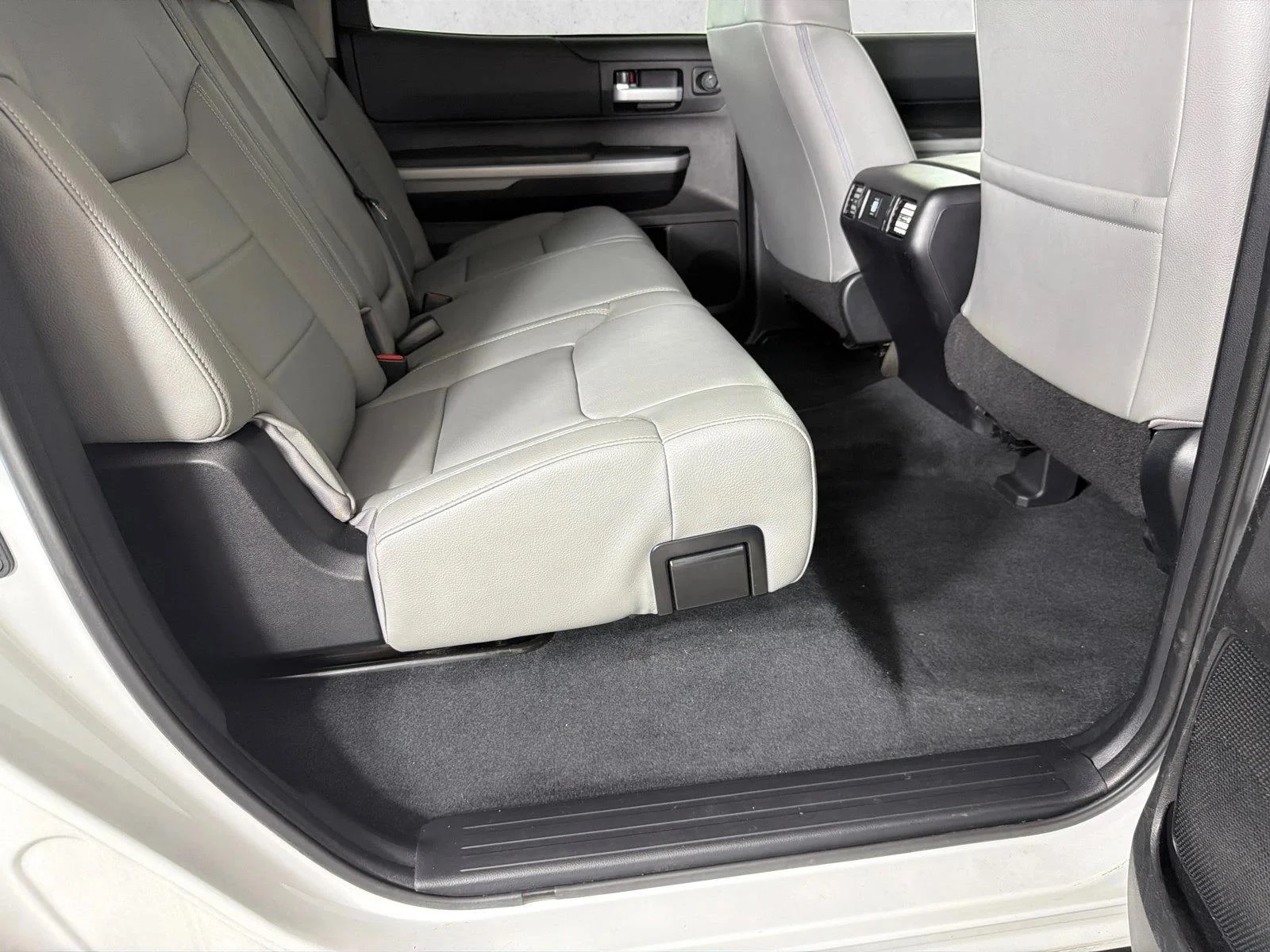 Used 2021 Super White Toyota SR5 image 15