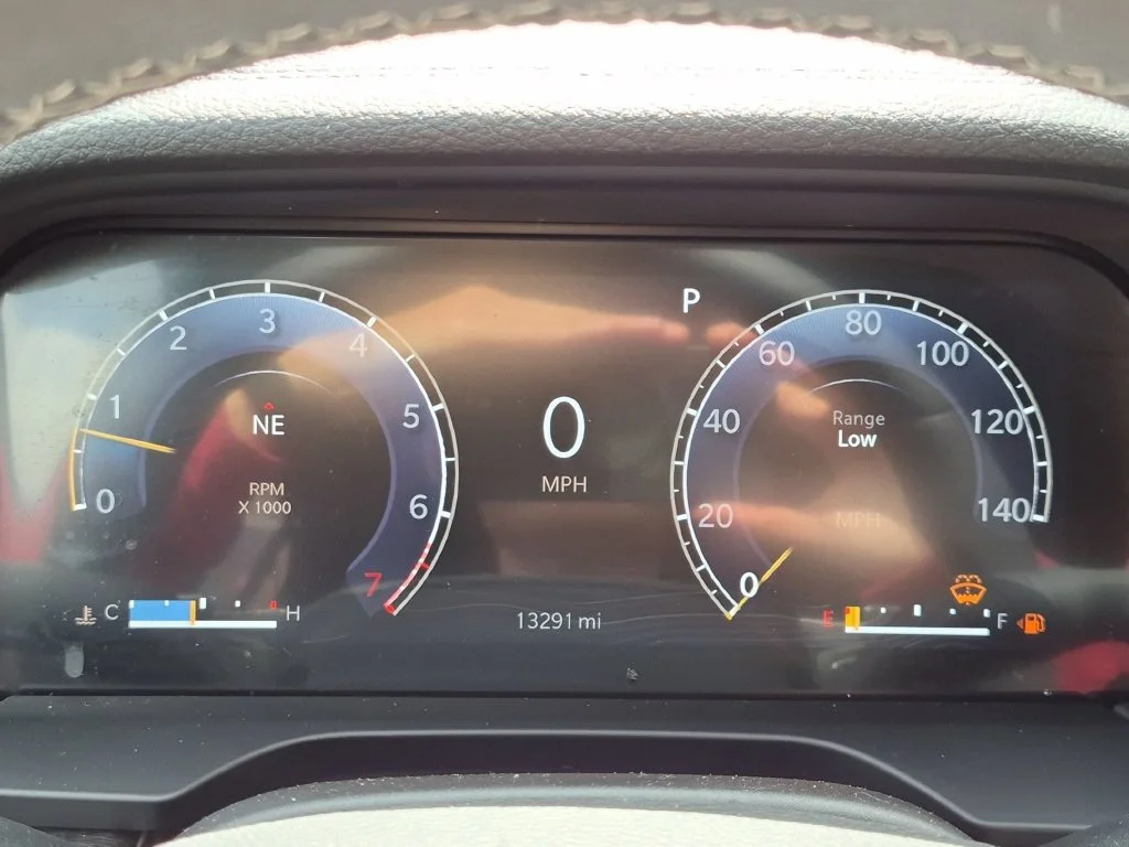 Used 2023 Gray Jeep Limited image 15