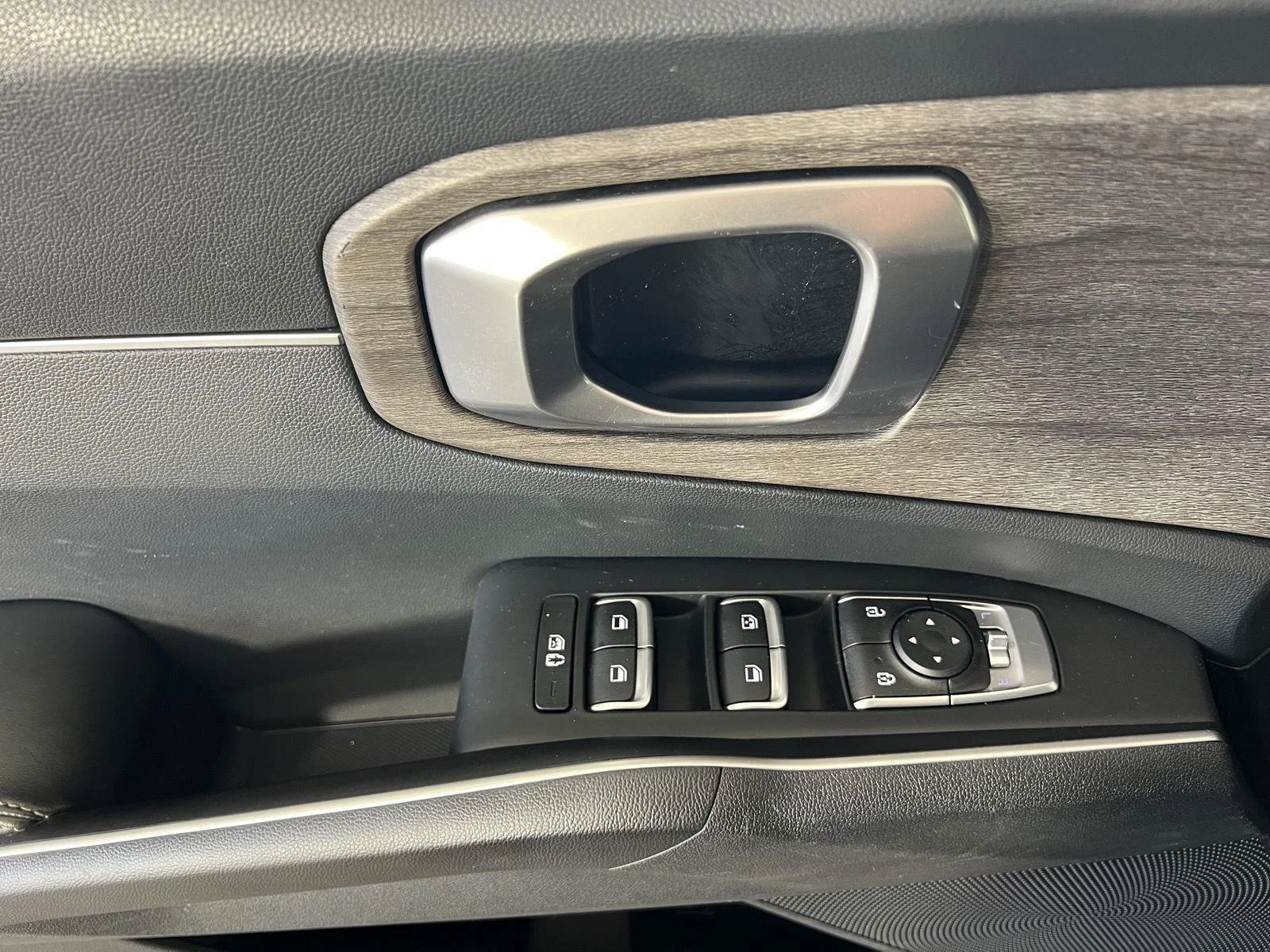 Used 2022 Ebony Black Kia X-Line S image 13