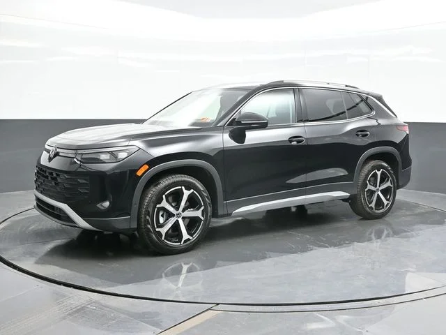 2025 Volkswagen Tiguan 2.0T SE 4Motion's photo