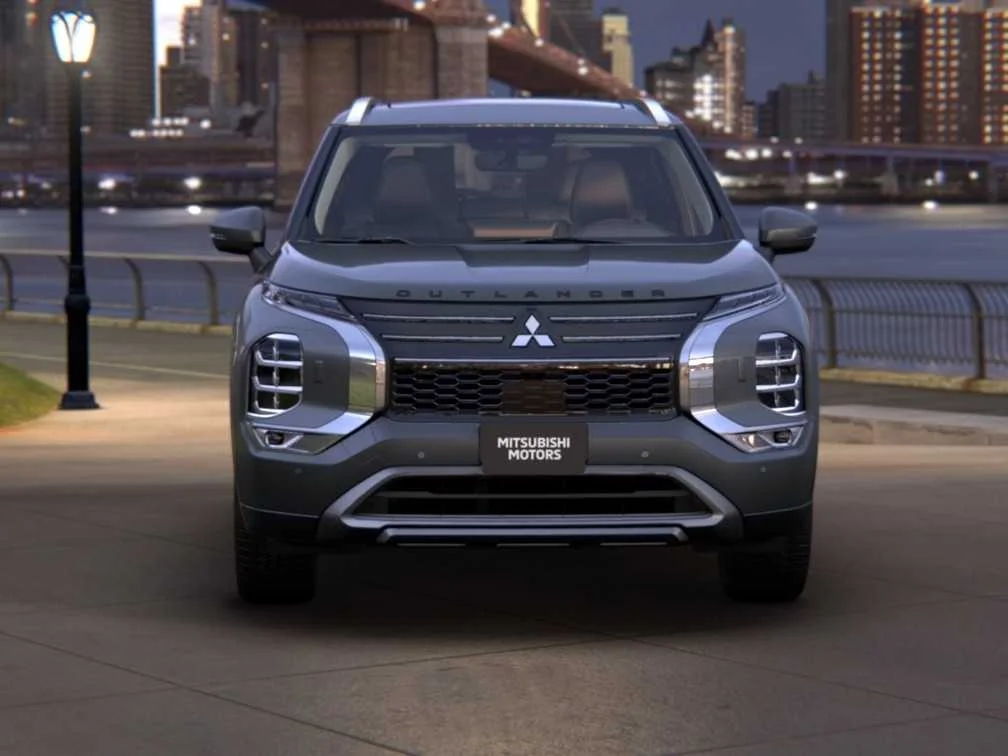 New 2026 Graphite Gray Mitsubishi SEL image 7