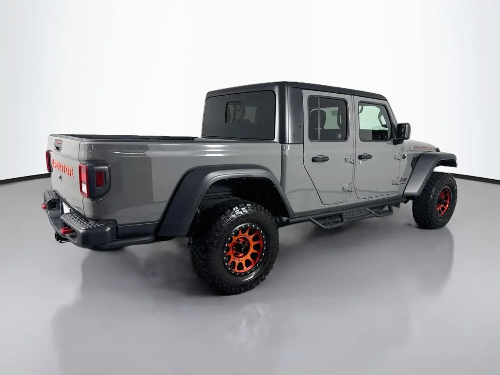 Used 2023 Gray Clearcoat Jeep Rubicon image 9