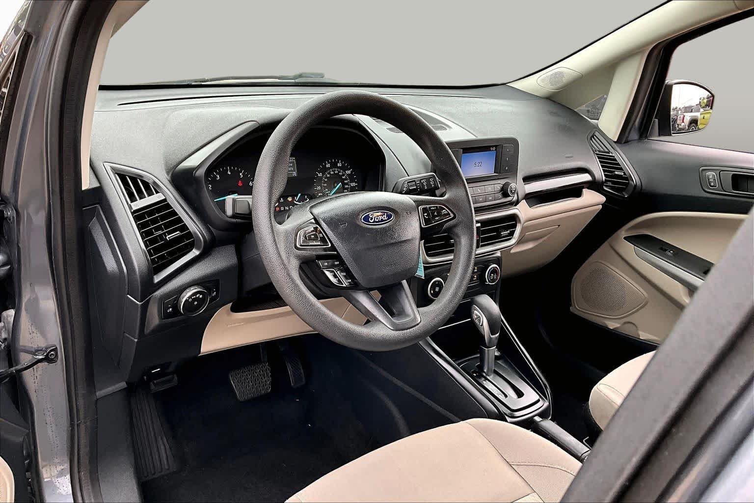 Used 2018 Smoke Metallic Ford S image 17