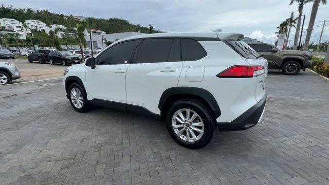 Used 2024  Toyota LE image 8