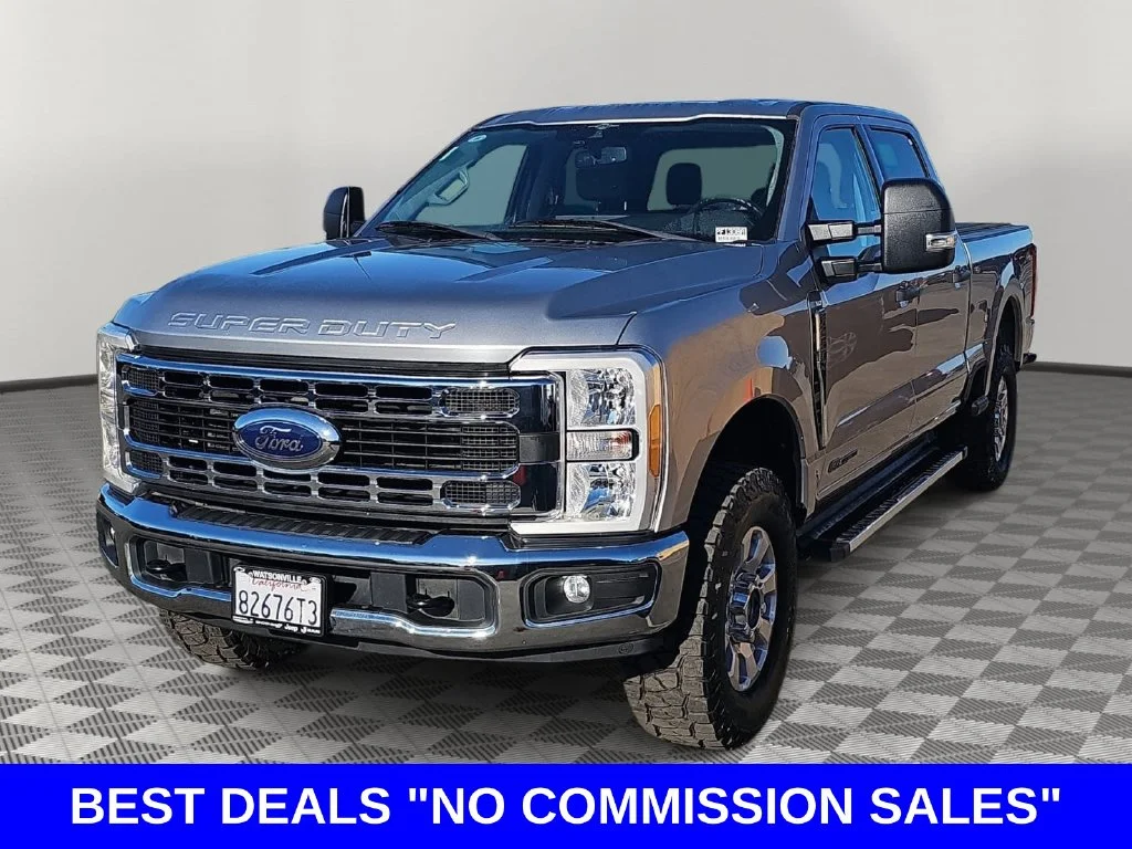 Used 2023 Iconic Silver Metallic Ford XLT image 7