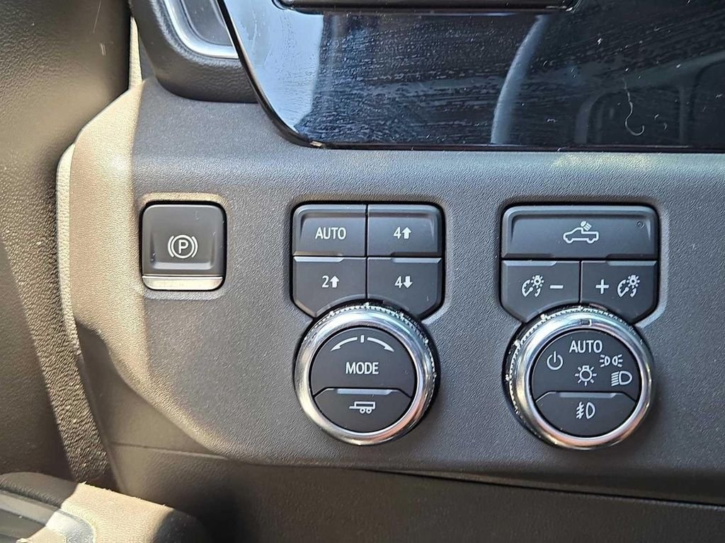 Used 2022 Black GMC Elevation image 22