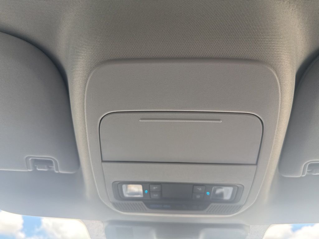 Used 2025 Black Ford XLT image 41