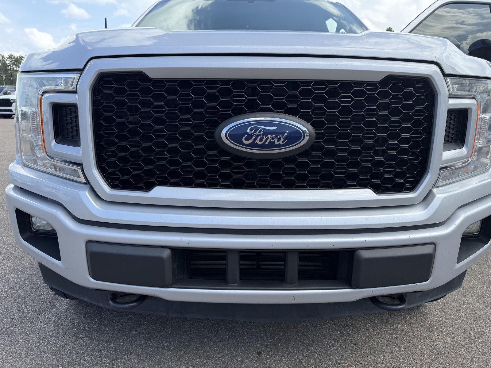 Used 2018 Ingot Silver Ford XL image 21