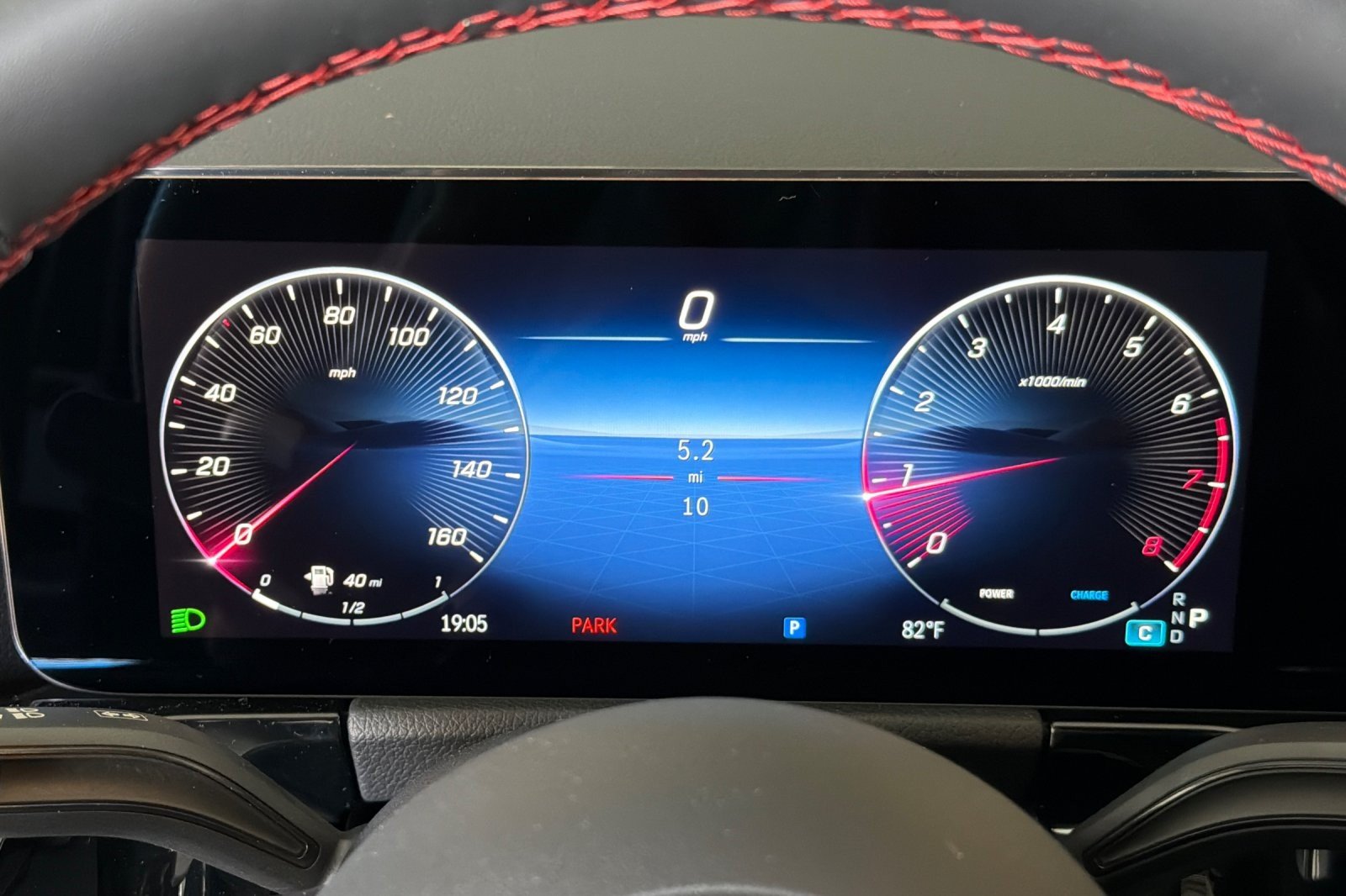 New 2026 Polar White Mercedes-Benz GLA 250 SUV image 23