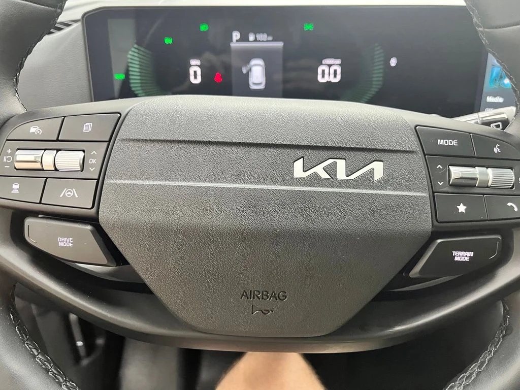 Used 2026 Black Kia X-Line image 24
