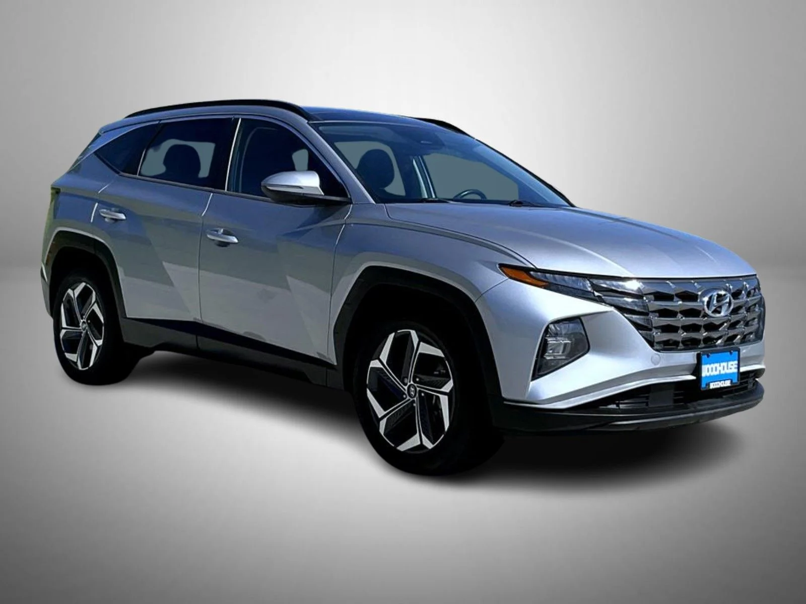 Used 2022 Silver Hyundai SEL Convenience image 3
