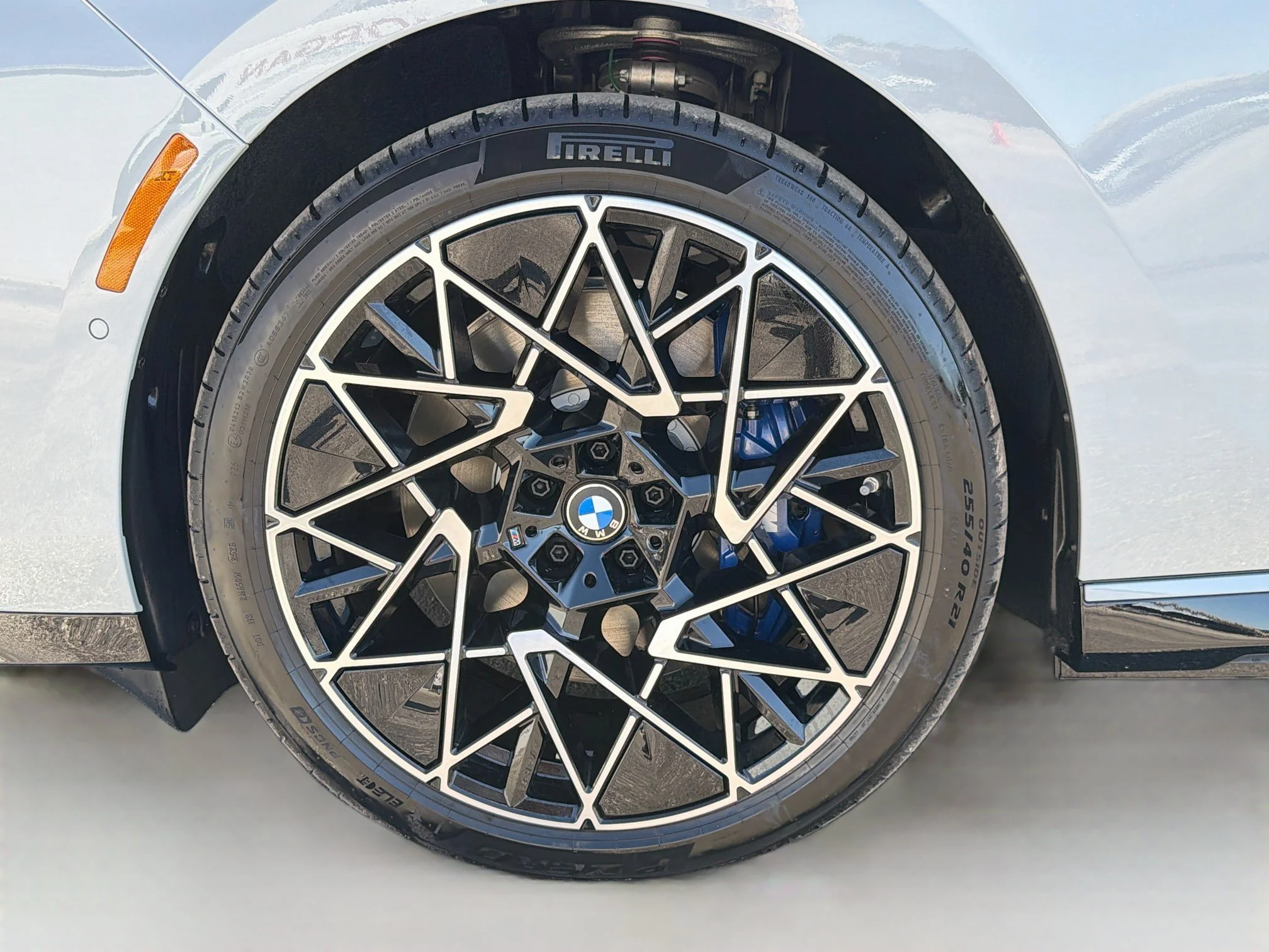New 2027 Brooklyn Grey Metallic BMW 50 xDrive image 40