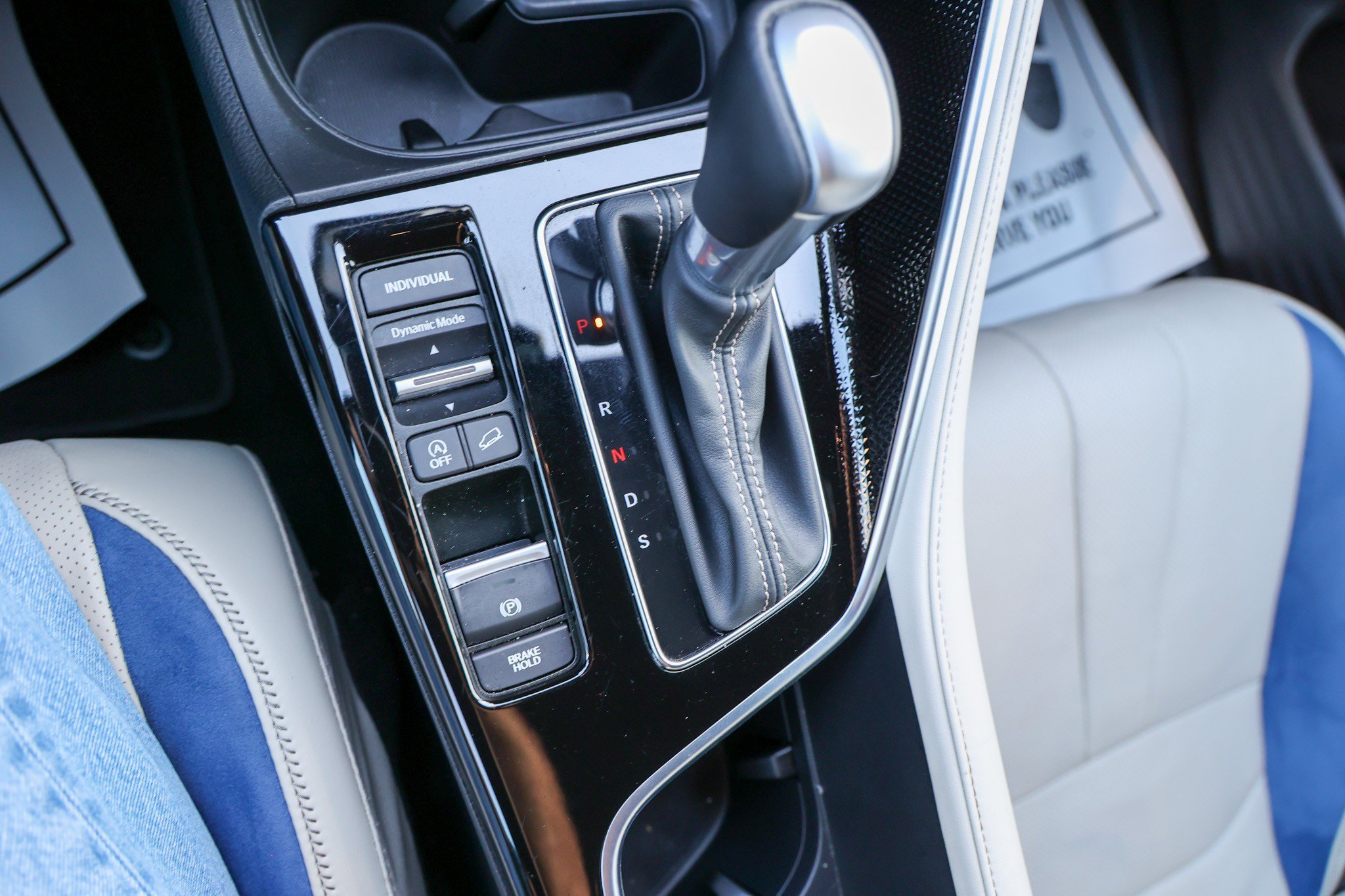 Used 2025 Gray Acura w/A-Spec Advance Package image 23