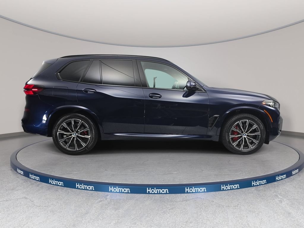 New 2026 Tanzanite Blue II Metallic BMW xDrive40i image 4