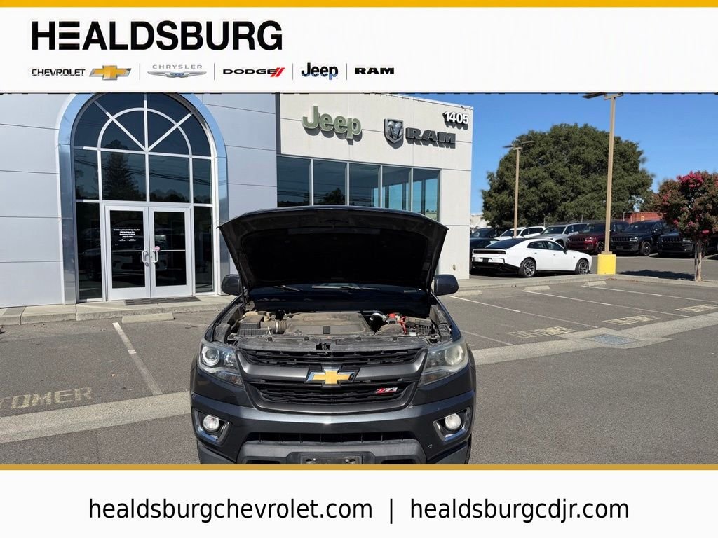 Used 2016 Gray Chevrolet Z71 image 28