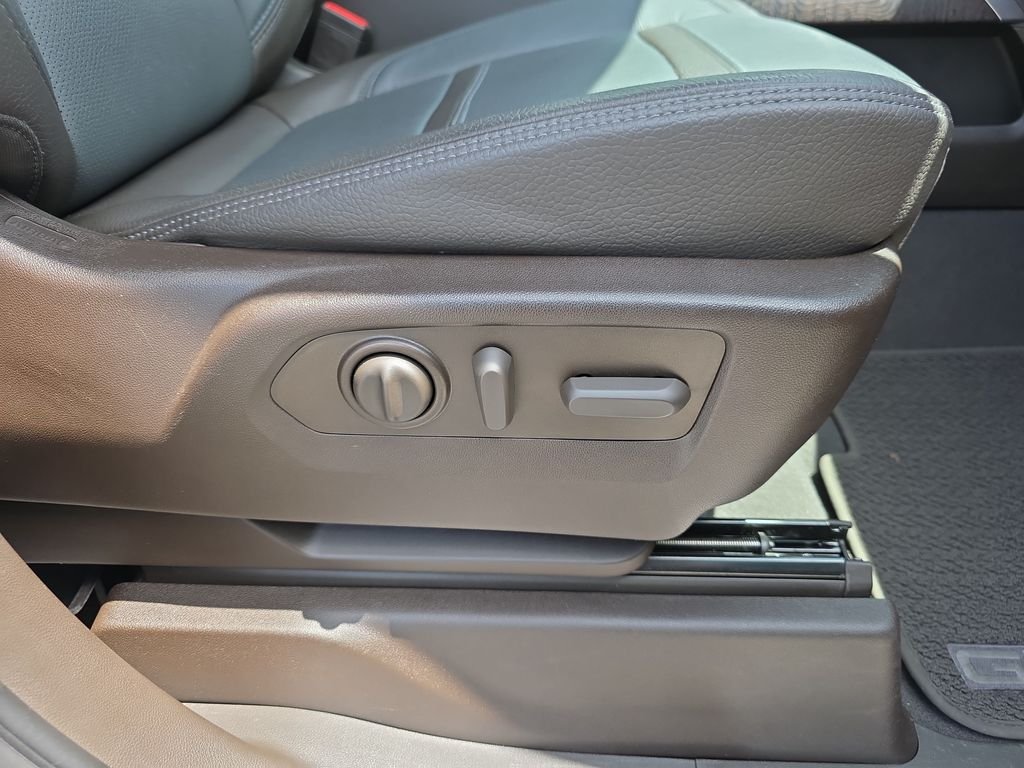 Used 2021 Black GMC Denali image 40