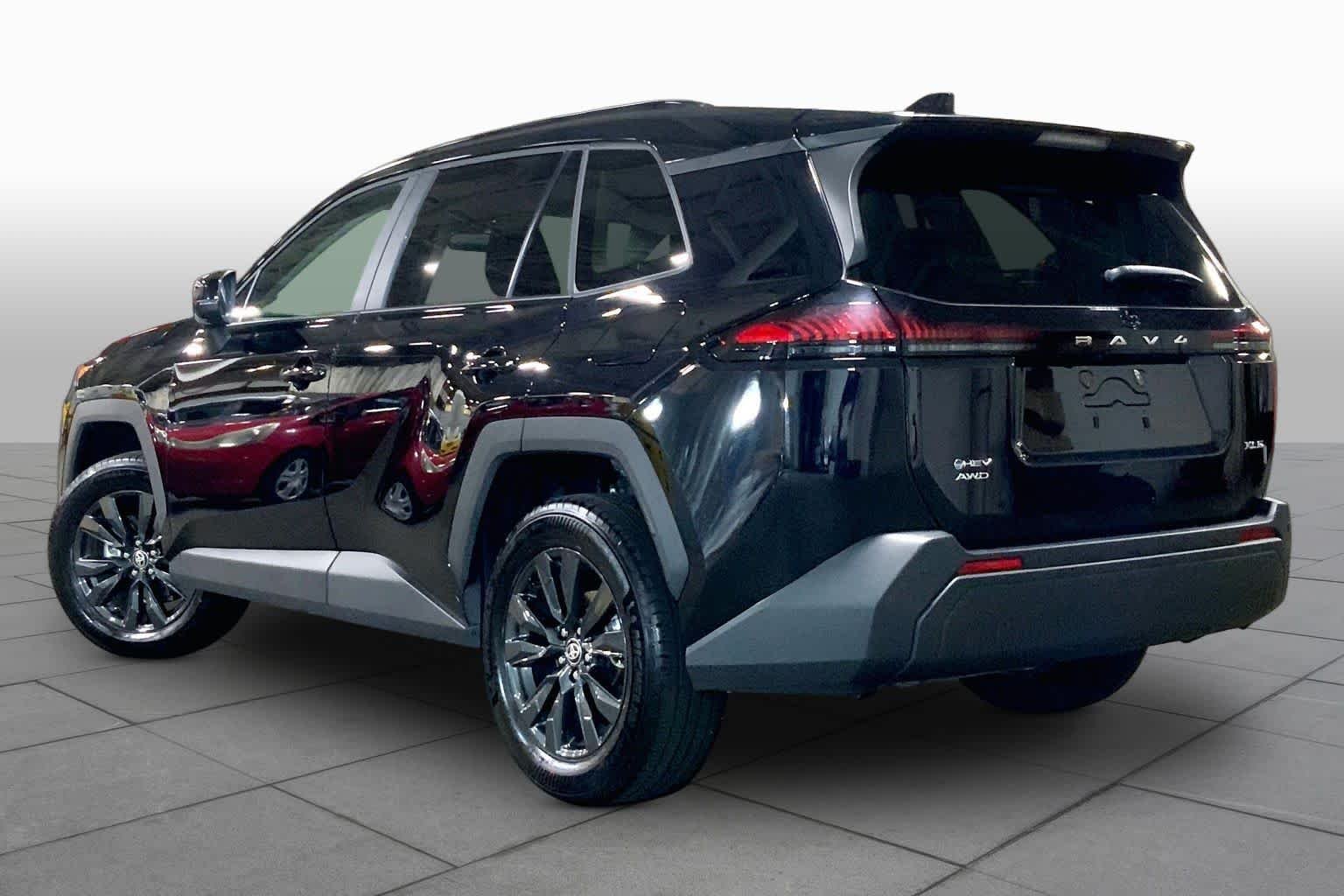 Used 2026 Midnight Black Metallic Toyota XLE Premium image 12