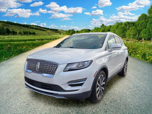 Certified Used 2019 White Lincoln Reserve image 3