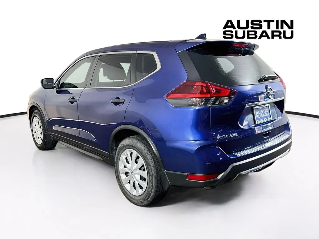 Used 2018 Blue Nissan S image 5