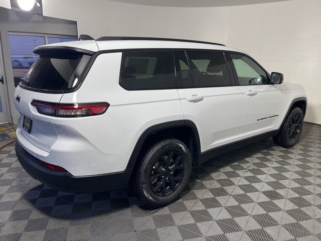 2025 Jeep Grand Cherokee Altitude X photo 3