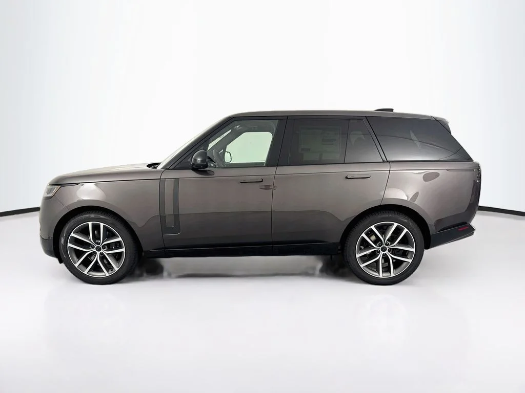 New 2026 Charente Grey Land Rover SE image 8
