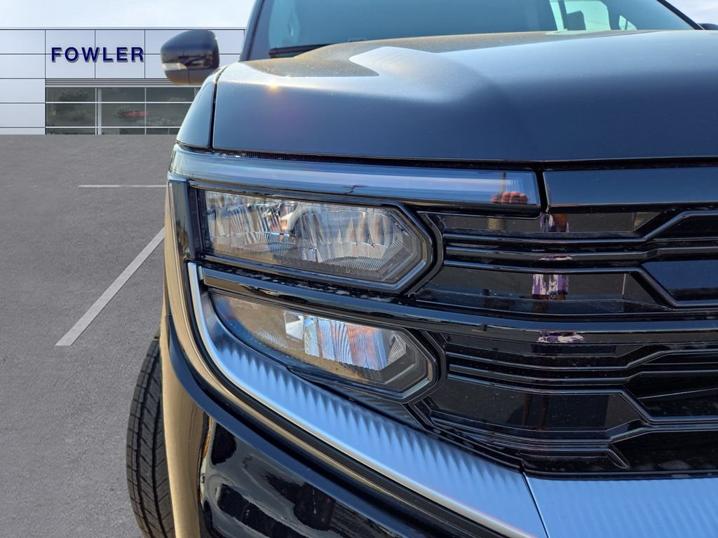 New 2027 Agate Black Metallic Ford Platinum image 29