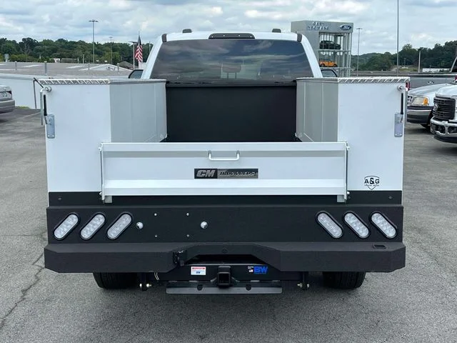 New 2026 Oxford White Ford F-350® XLT image 4