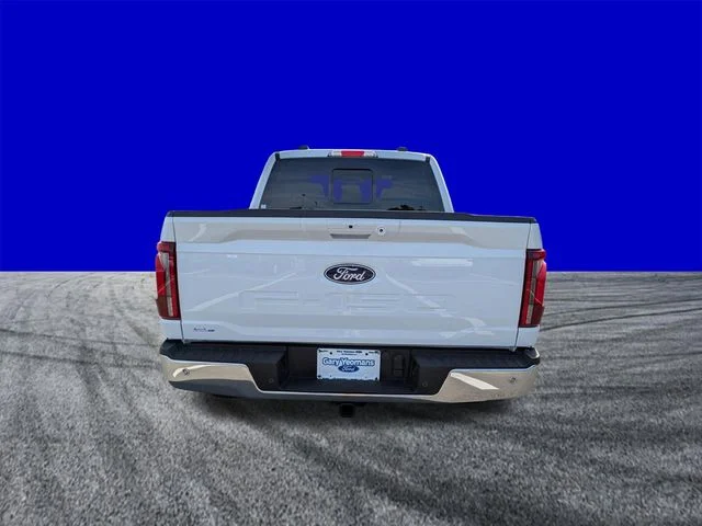 New 2026 Oxford White Ford Lariat® image 5