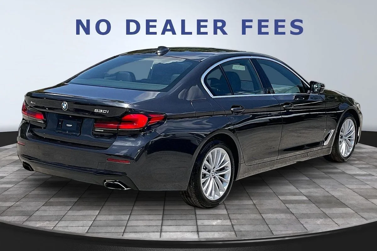 Used 2022  BMW i xDrive image 6