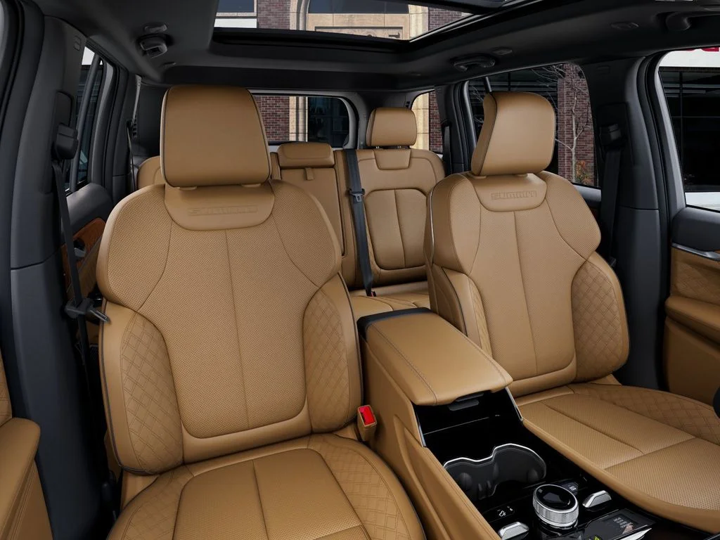 New 2026 Bright White Clear-Coat Exterior Paint Jeep Summit image 16