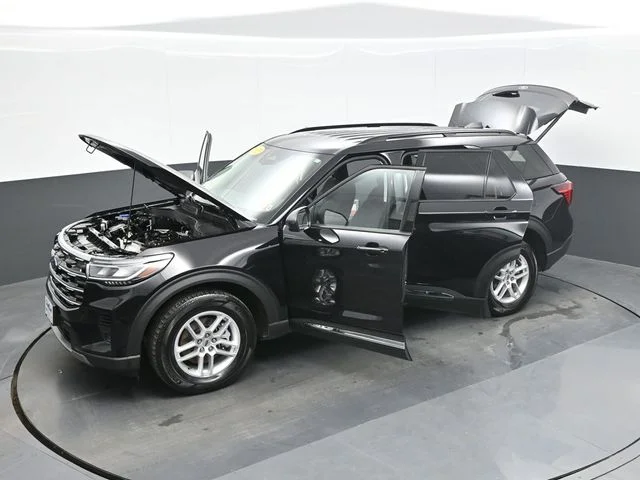 Used 2025 Black Ford Active image 28