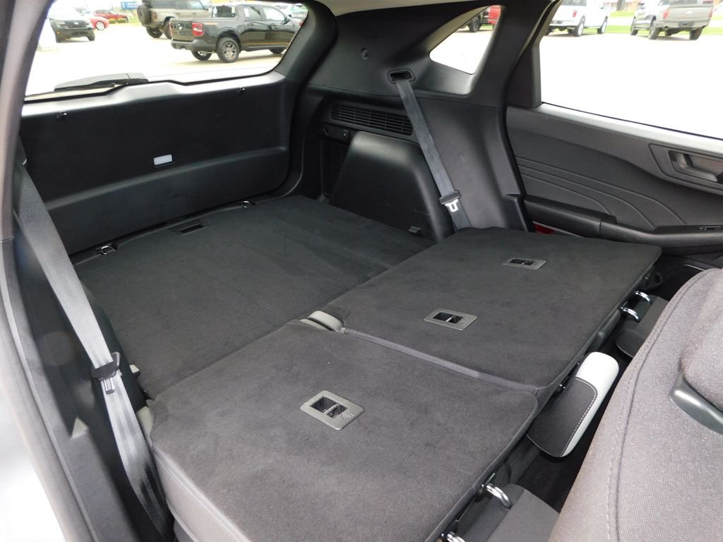 Used 2023 Gray Ford Active image 26