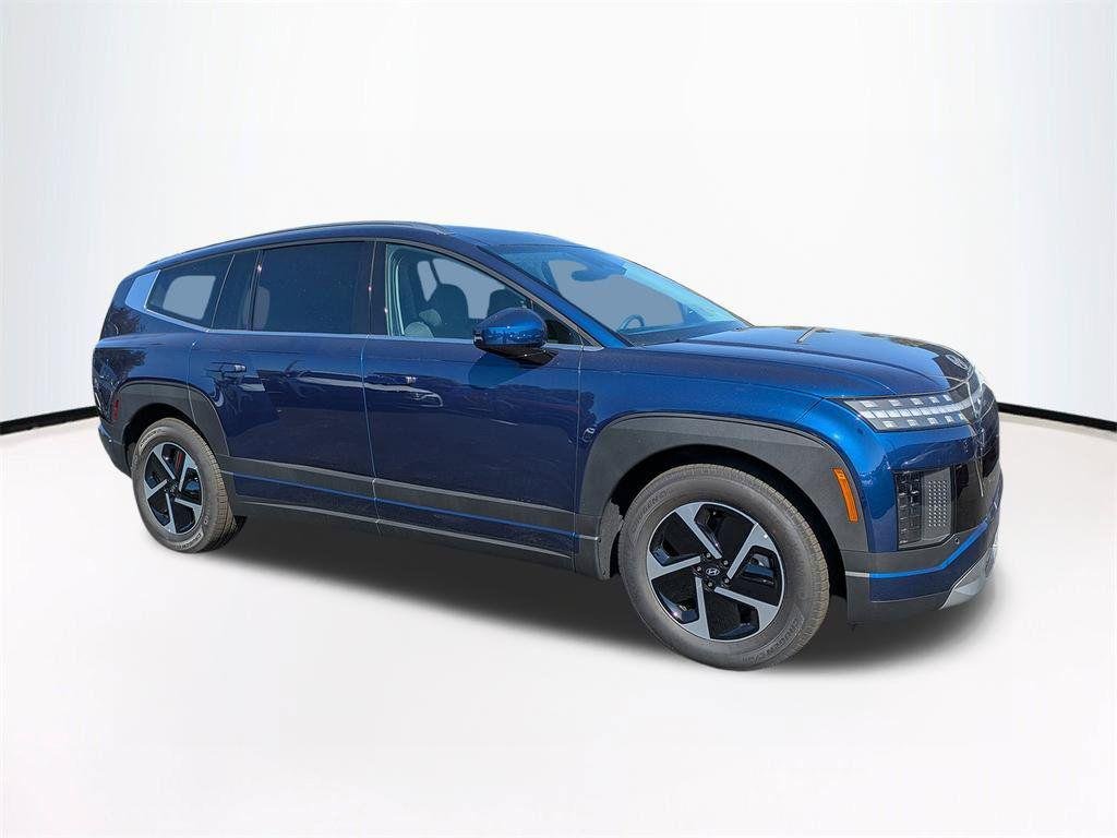 New 2026 Blue Hyundai SE image 2