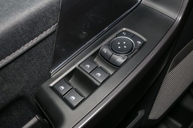 Used 2026  Ford Lariat image 39