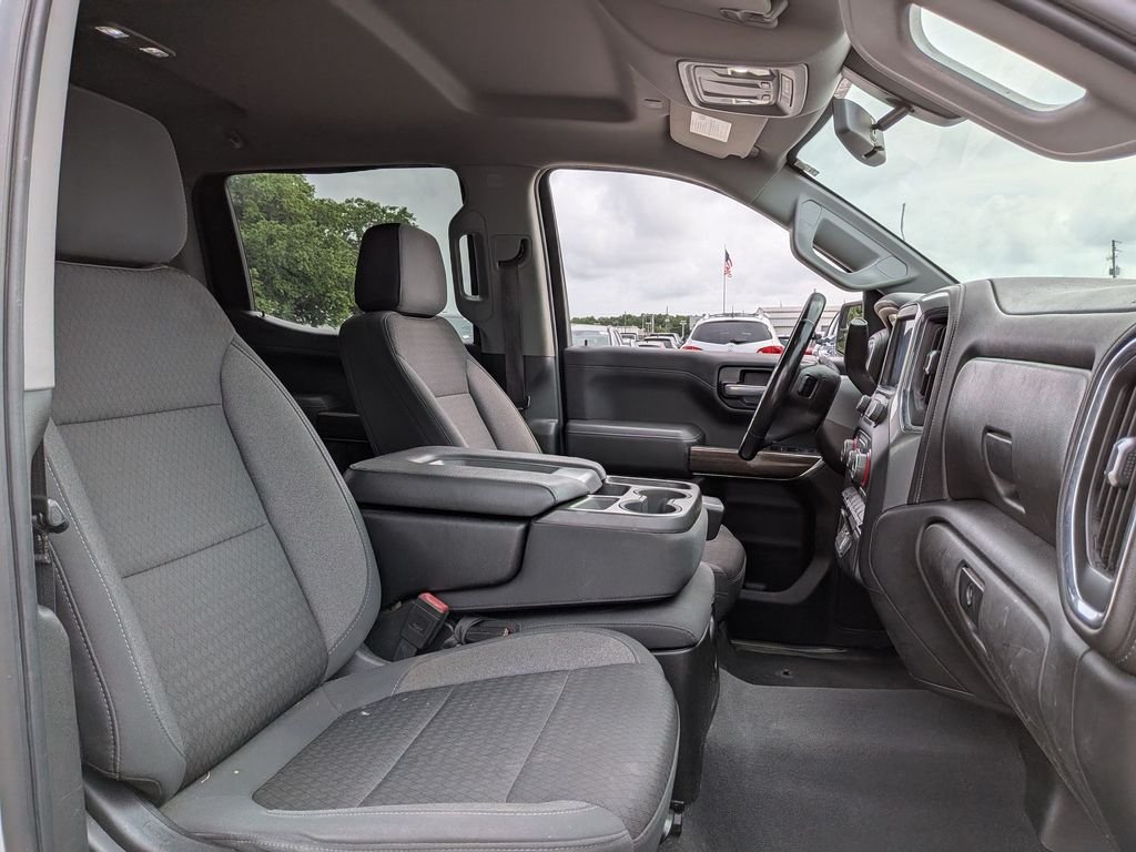 Used 2021 Silver Chevrolet RST image 22