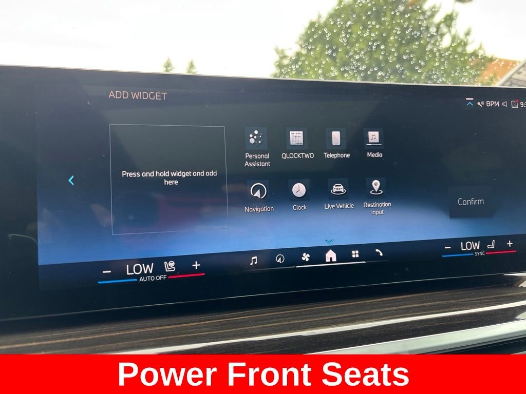 Used 2024 Black BMW xDrive40i image 25