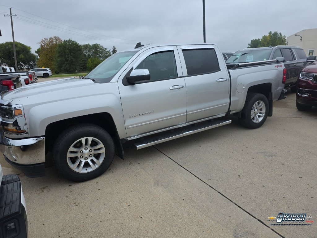 Used 2018 Silver Chevrolet LT image 5